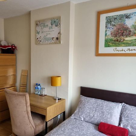 Brooks Homestay ดันดอล์ก ภายนอก รูปภาพ