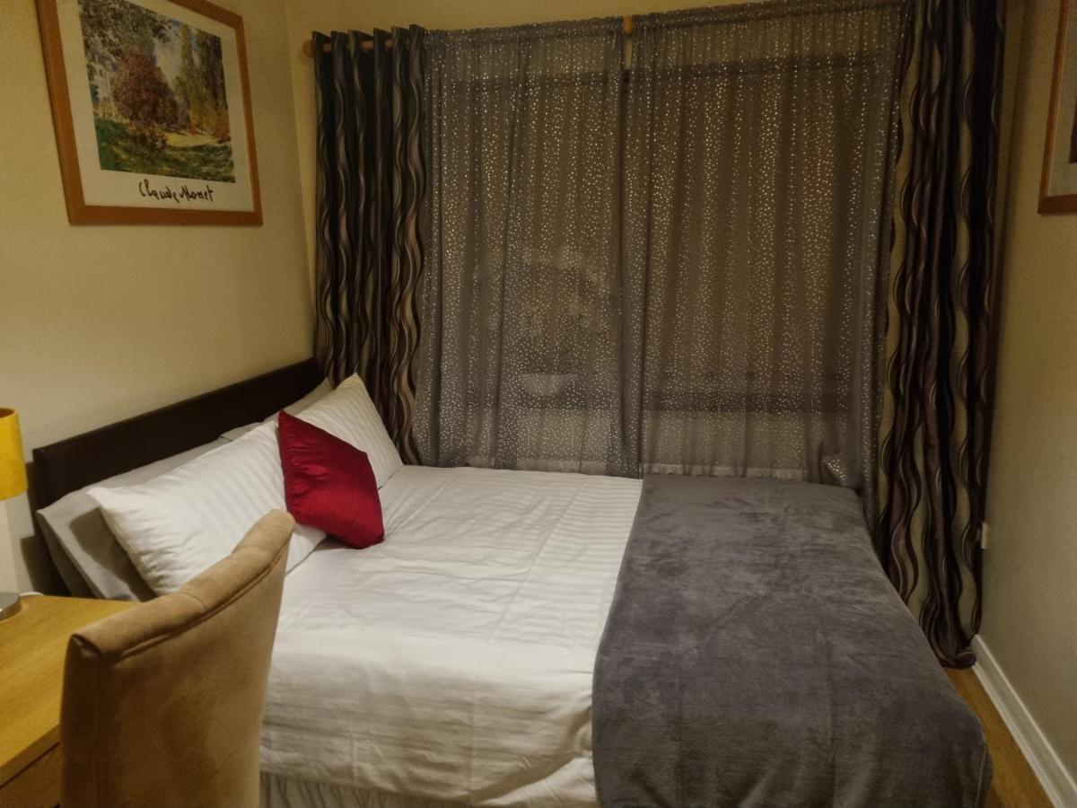 Brooks Homestay ดันดอล์ก ภายนอก รูปภาพ